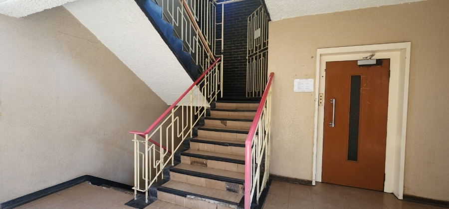 To Let 2 Bedroom Property for Rent in Klerksdorp North West